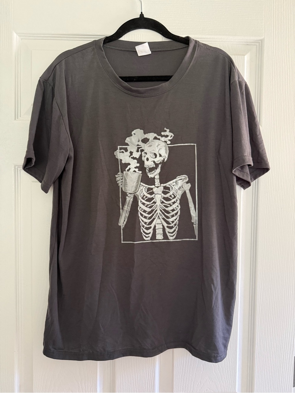 Amazon Gray Short Sleeve Tee with White Skeleton Graphic